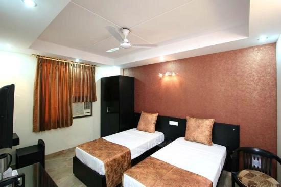 Fabexpress Jeniffer Inn Делі Екстер'єр фото